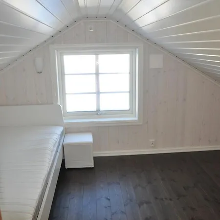 Holiday home Tores Hytte Pa